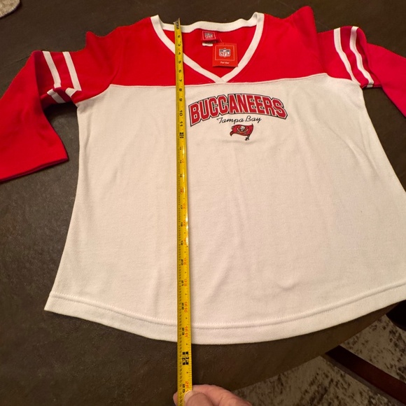 WOMENS - TAMPA BAY BUCCANEERS NFL JERSEY - SIZE XL - Picture 10 of 15